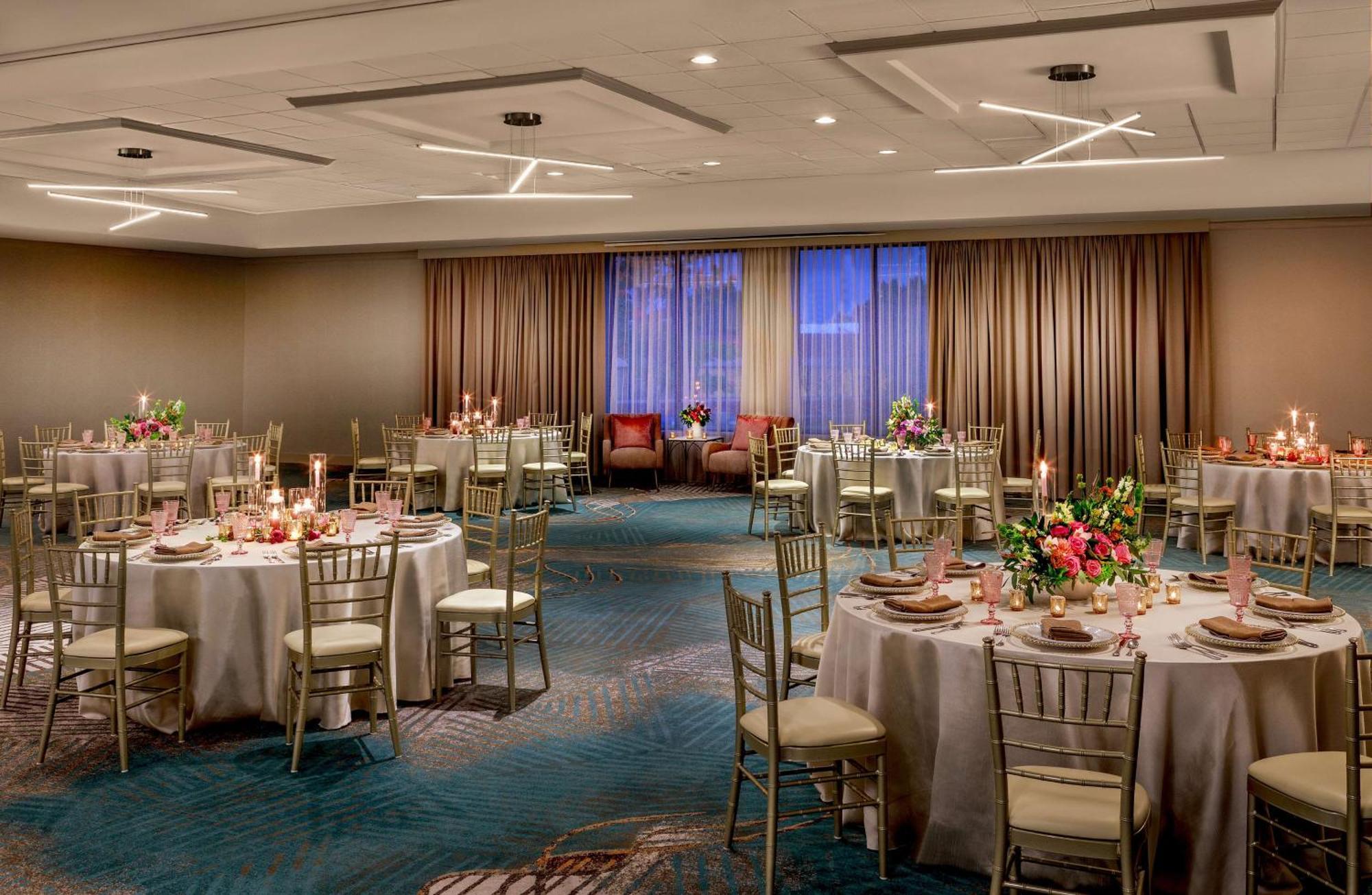 ดับเบิลทรี บาย ฮิลตัน บอสตัน เวสต์โบโร Hotel ภายนอก รูปภาพ